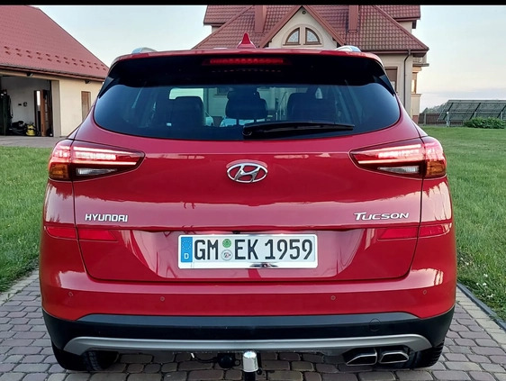Hyundai Tucson cena 93800 przebieg: 120000, rok produkcji 2019 z Dobrzyca małe 631